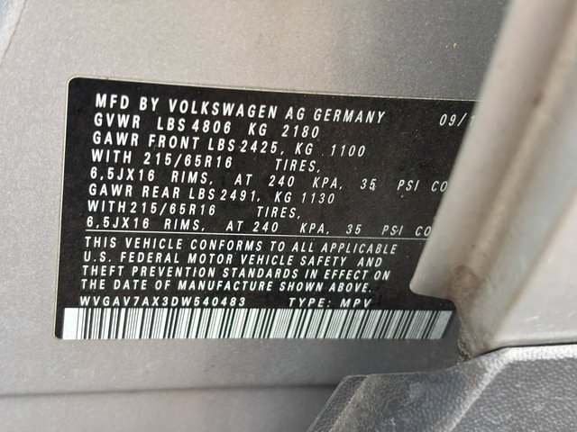 Used 2013 Volkswagen Tiguan S image 31