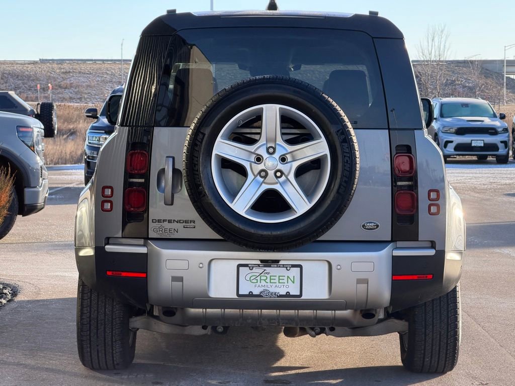 Used 2021 Land Rover Defender 110 SE image 8