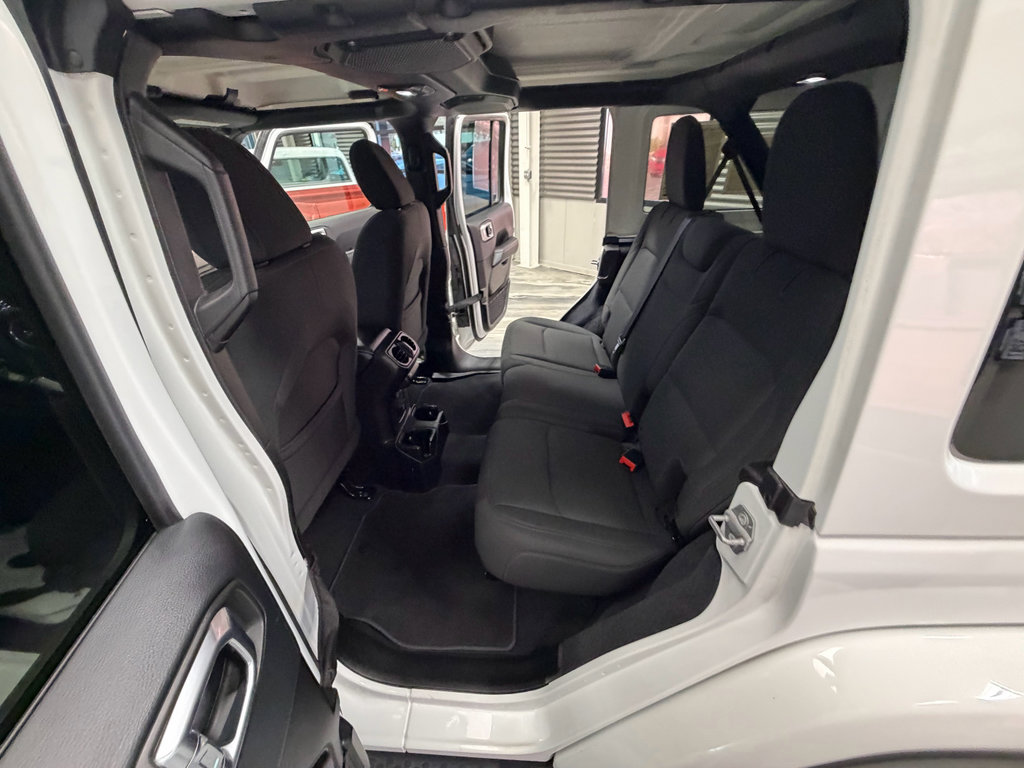 Used 2018 Jeep Wrangler Unlimited Sahara w/ Uconnect 4C Nav & Sound Group image 49