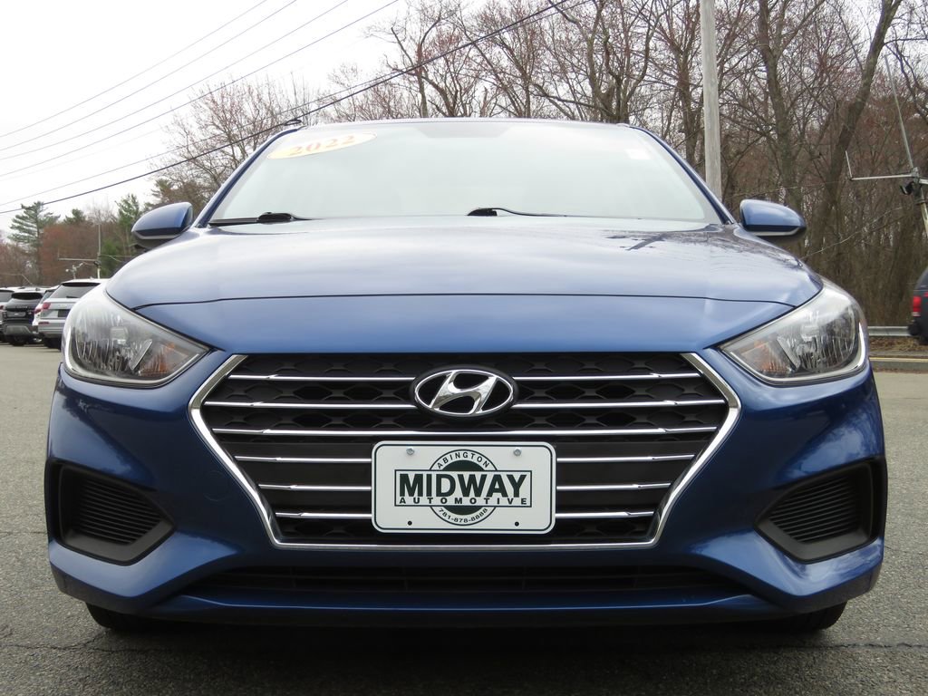 Used 2022 Hyundai Accent SE FWD image 2