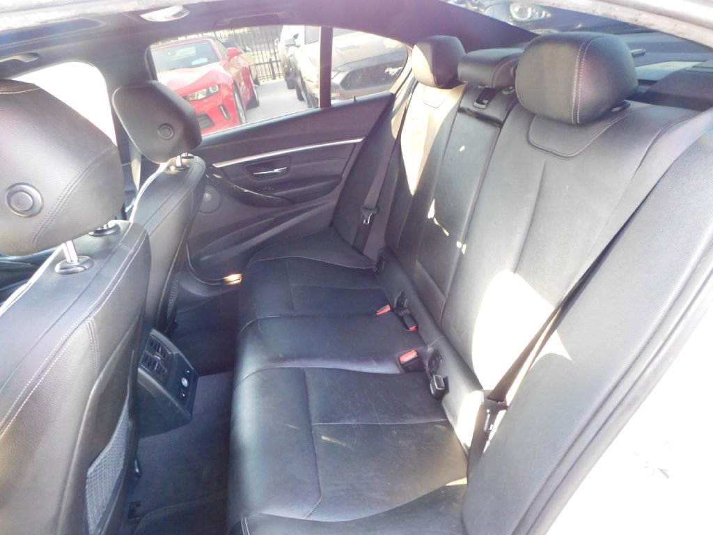 Used 2017 BMW 330e RWD image 23