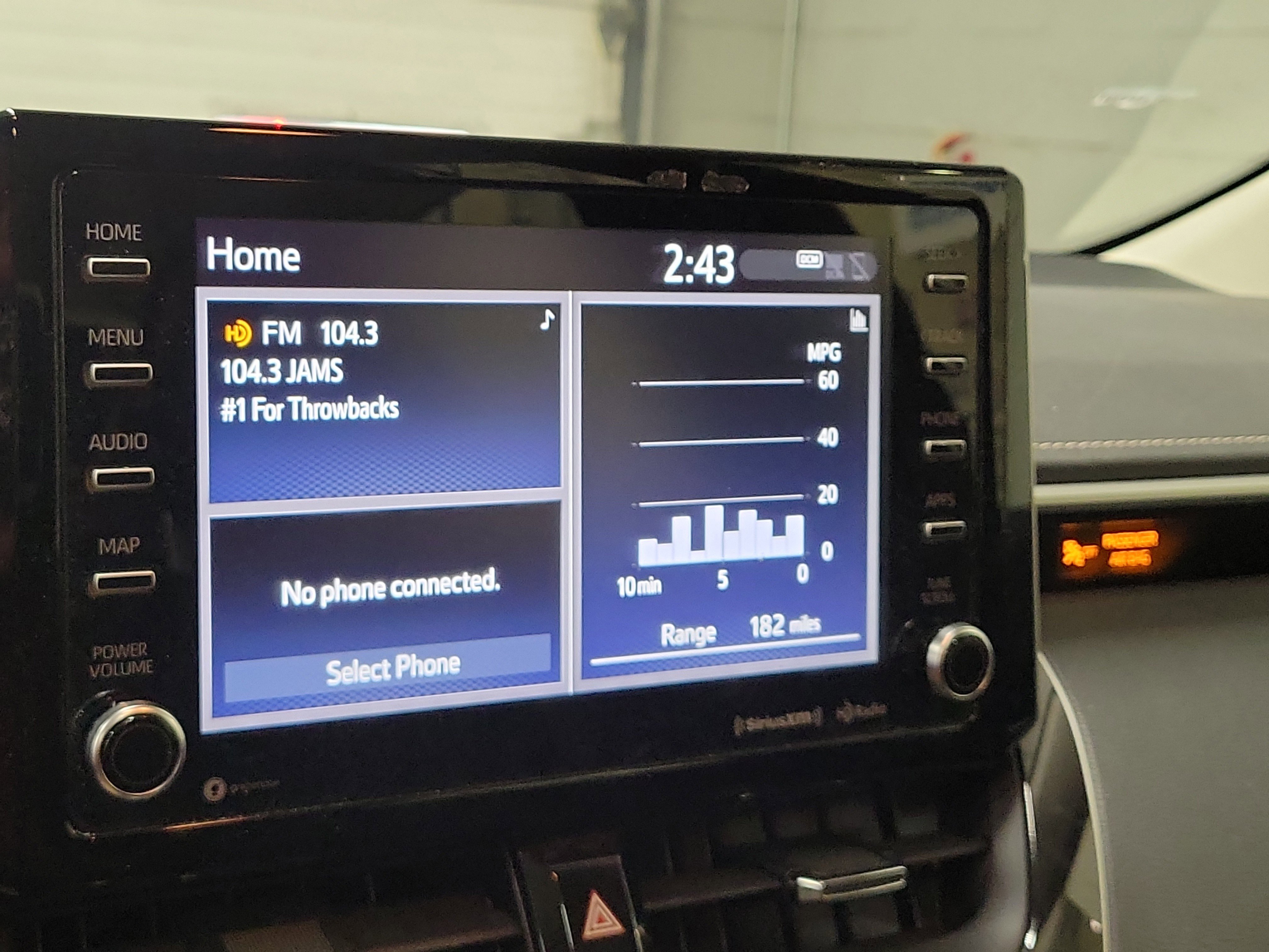 Used 2020 Toyota Corolla XLE image 25