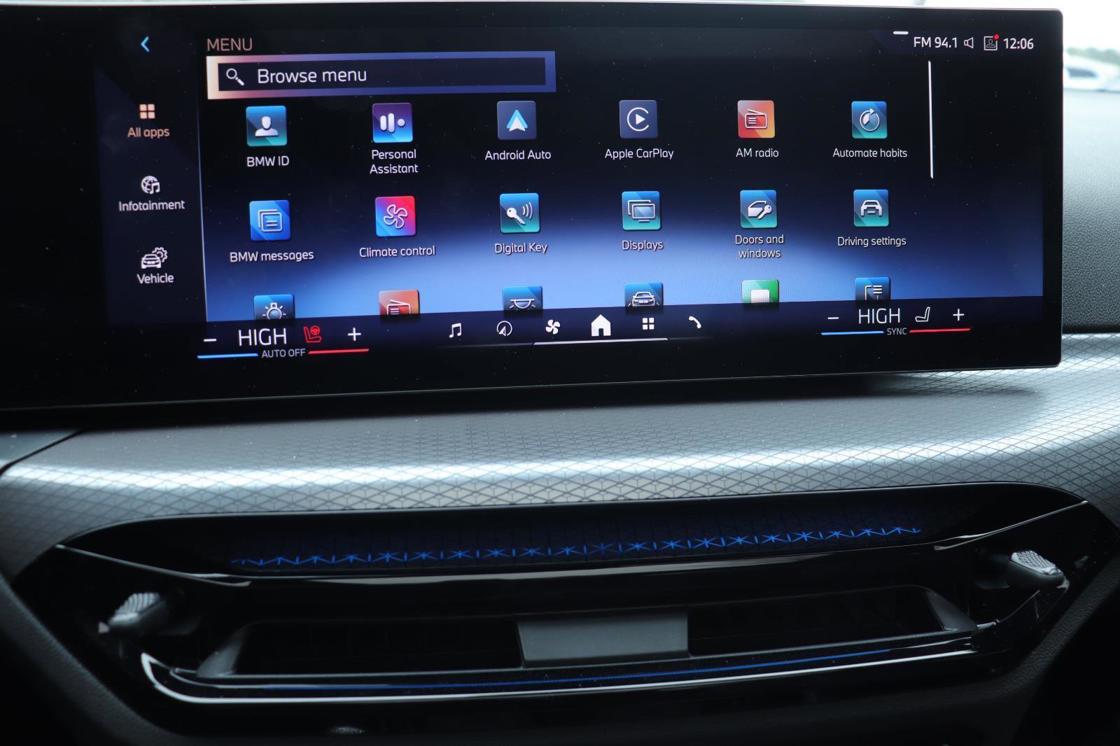 Used 2026 BMW 330i Sedan w/ M Sport Package image 33