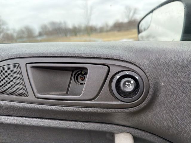 Used 2013 Ford Fiesta SE image 13