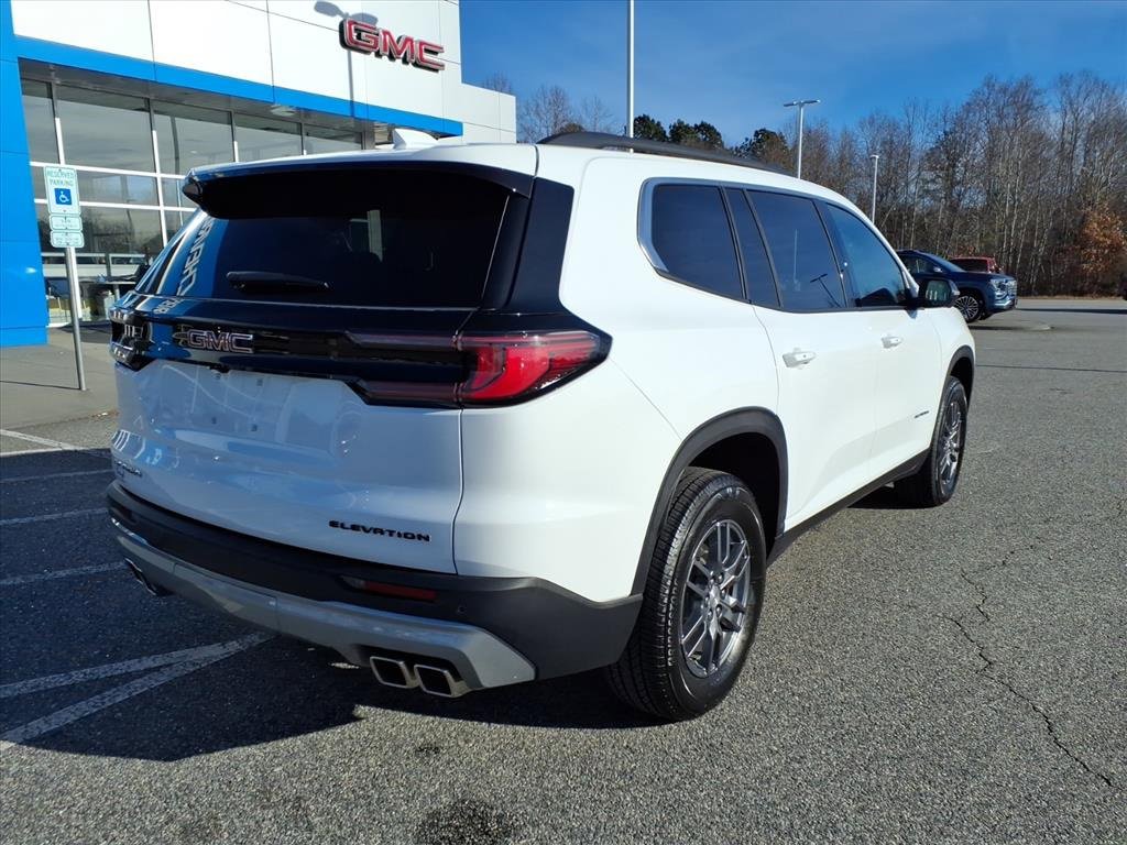Used 2025 GMC Acadia Elevation image 3