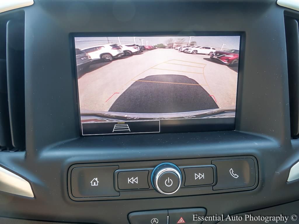 Used 2024 GMC Terrain SLE w/ Elevation Edition FWD image 17
