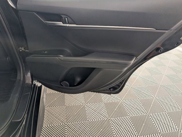 Used 2021 Toyota Camry SE image 28