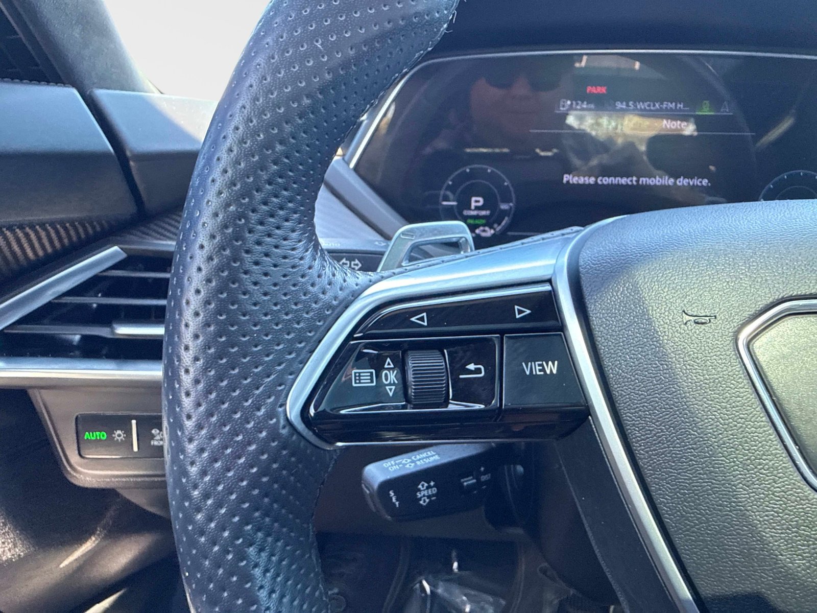 Used 2022 Audi RS e-tron GT w/ Carbon Performance Package image 30