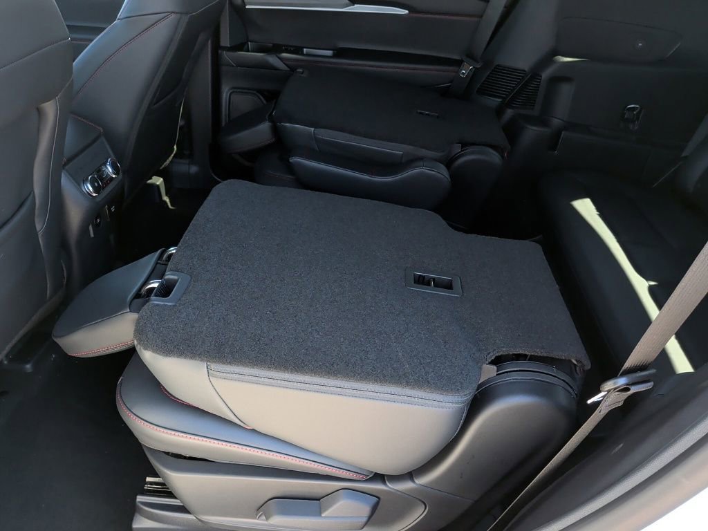 New 2026 Ford Explorer ST image 38