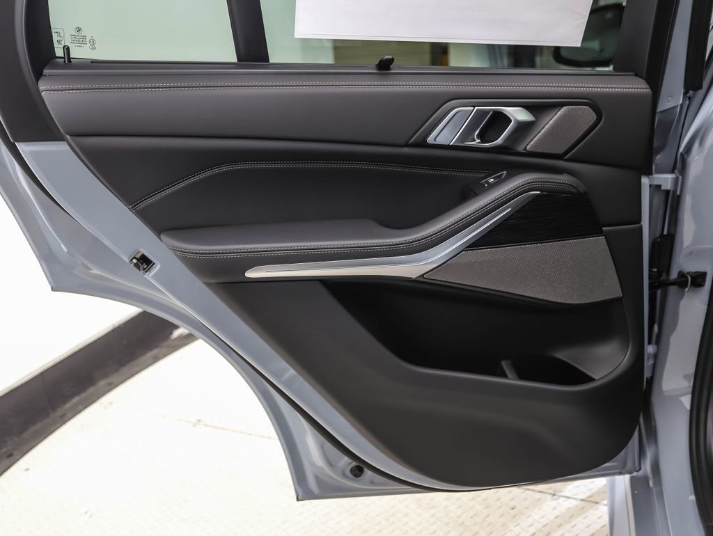 New 2026 BMW X5 xDrive50e w/ Executive Package image 20