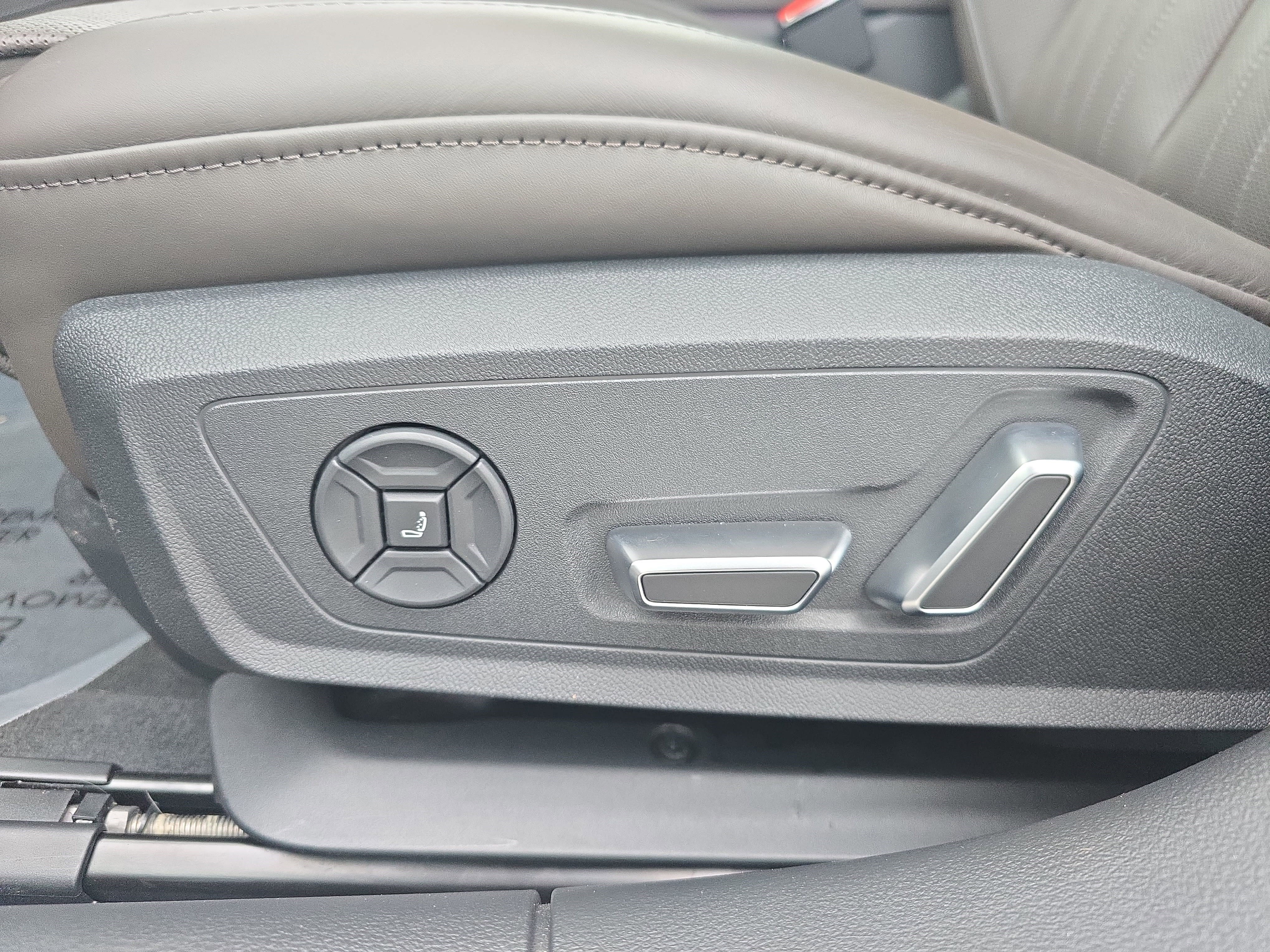 Certified 2025 Audi A6 3.0T Prestige w/ Prestige Package image 27