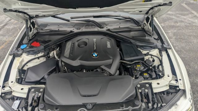 Used 2018 BMW 330i xDrive Sedan AWD/4WD image 41