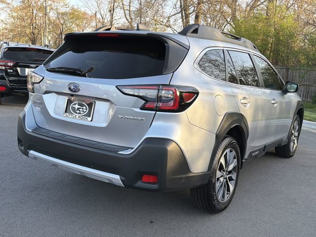 Used 2025 Subaru Outback Limited image 3