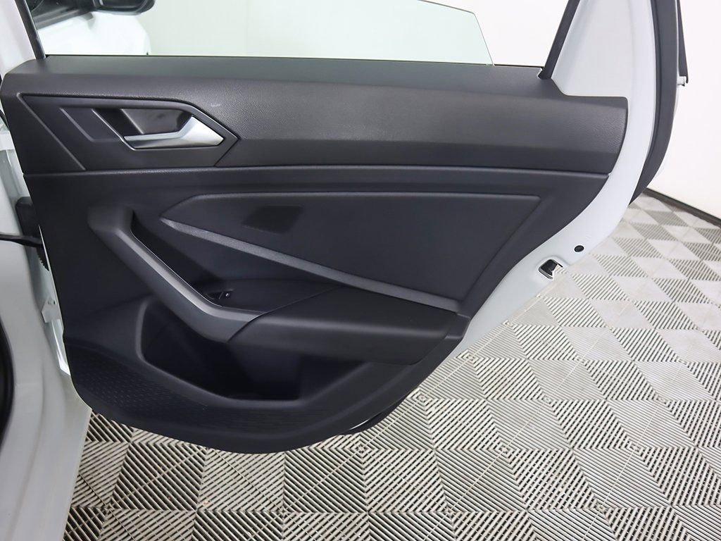 Used 2023 Volkswagen Jetta Sport image 22