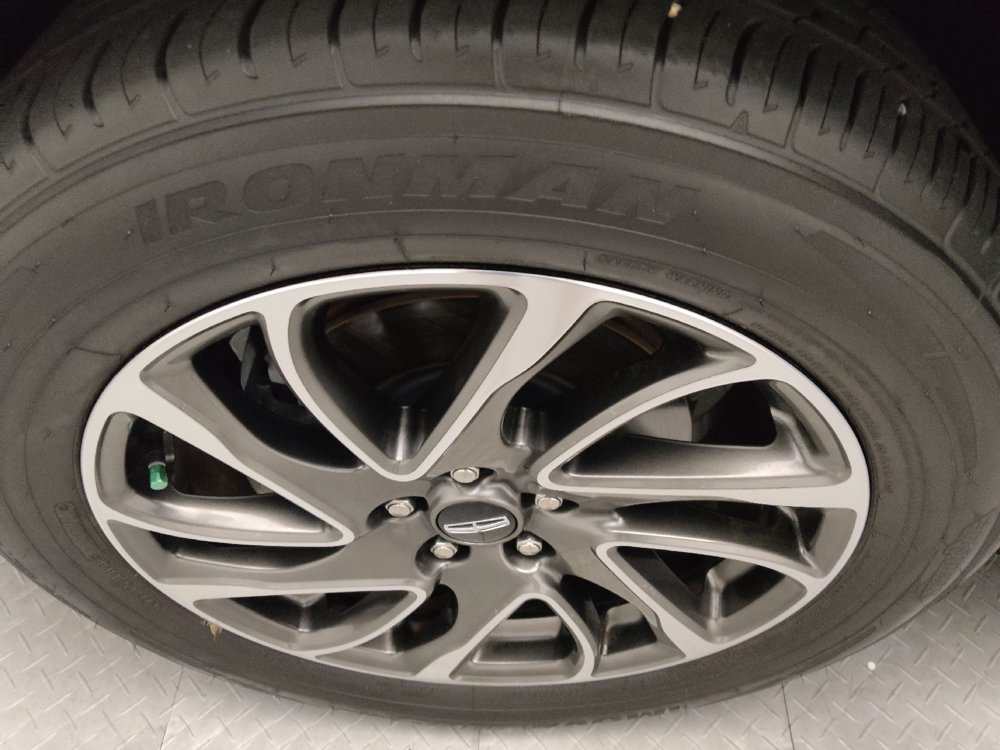 Used 2020 Lincoln Corsair AWD image 31