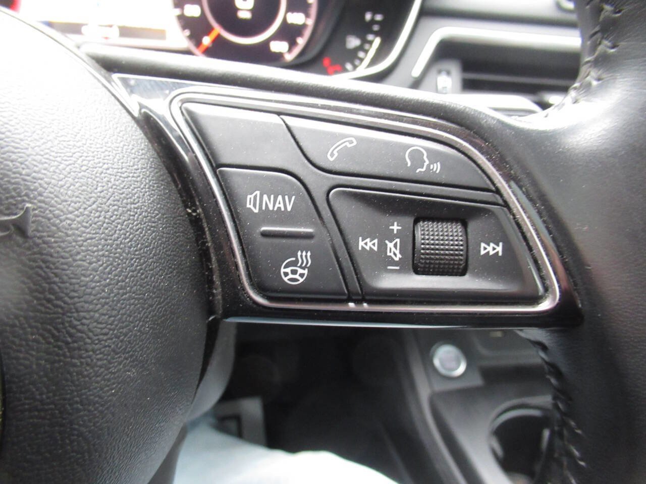 Used 2019 Audi A4 2.0T Premium Plus w/ Premium Plus Package image 30