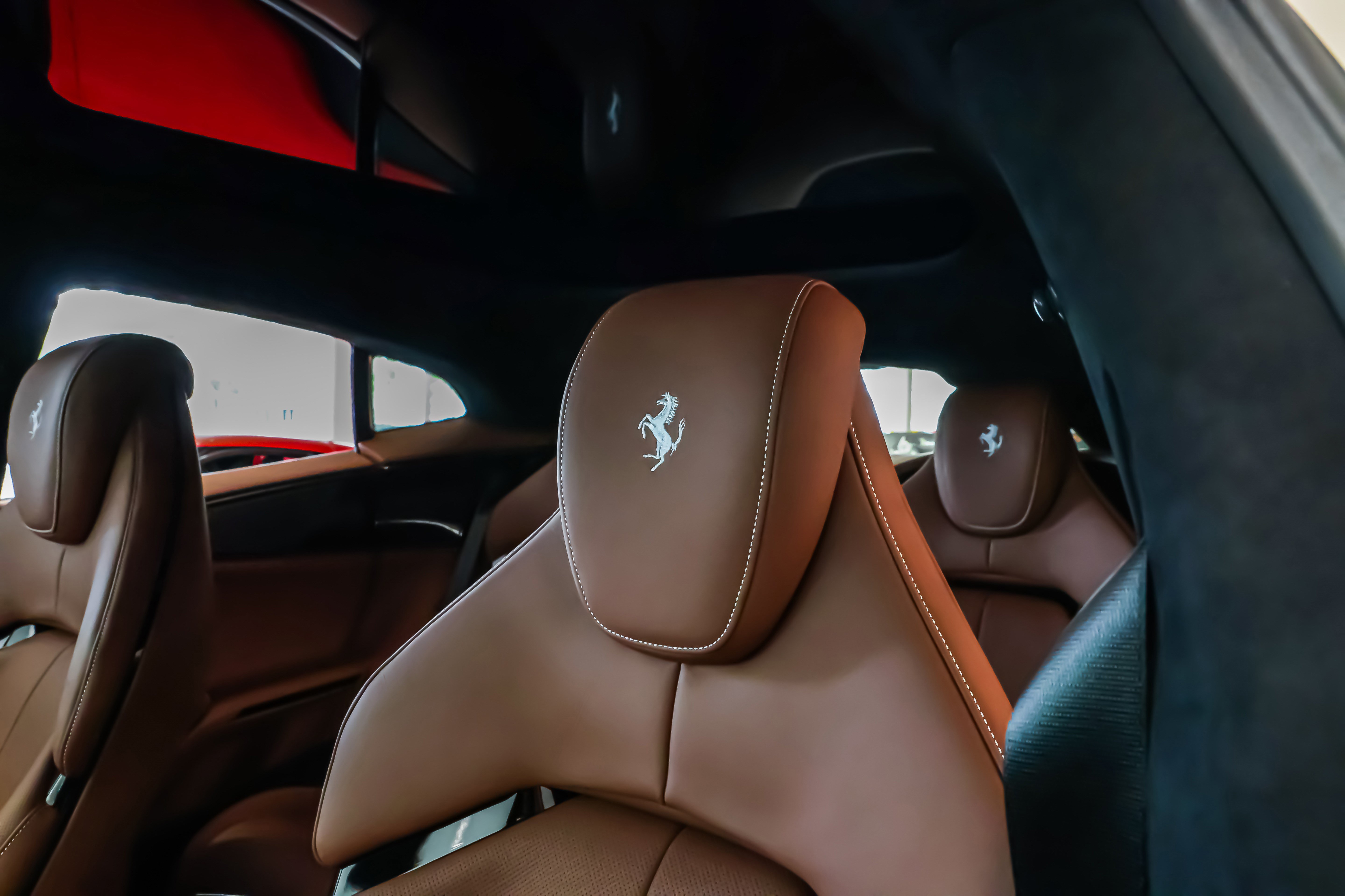 Used 2025 Ferrari Purosangue AWD/4WD image 12