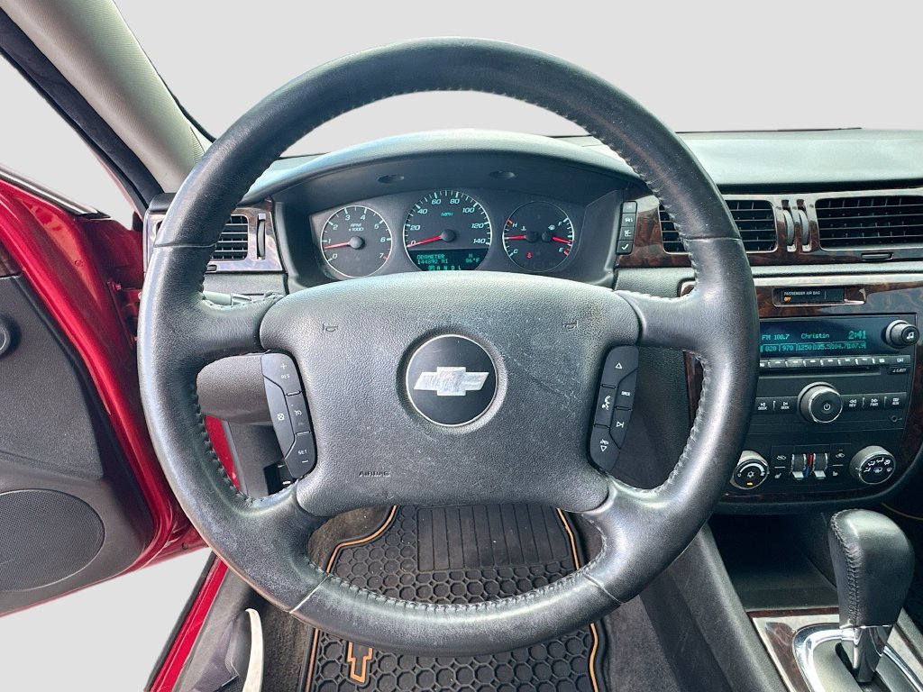 Used 2013 Chevrolet Impala LTZ FWD image 11