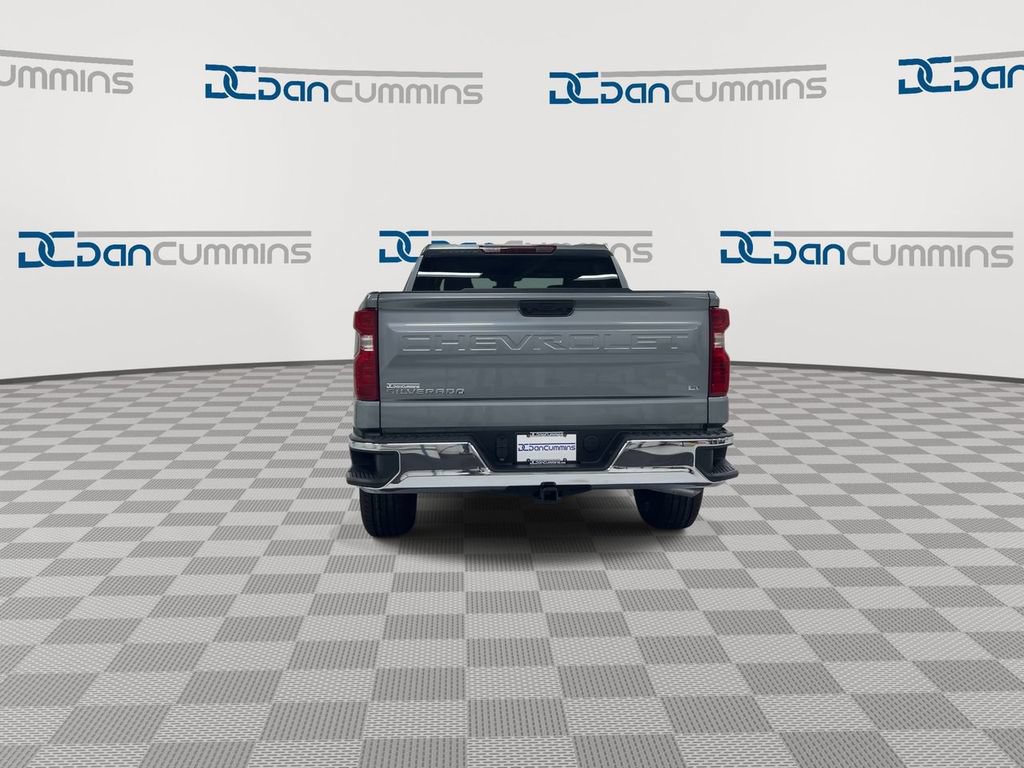 Used 2025 Chevrolet Silverado 1500 LT AWD/4WD image 7
