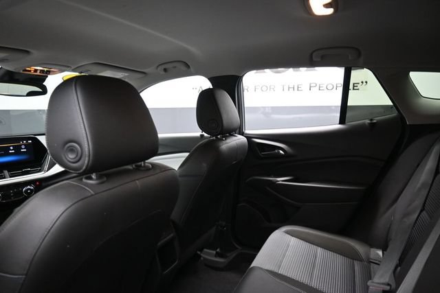Used 2025 Chevrolet Trax LT FWD image 24