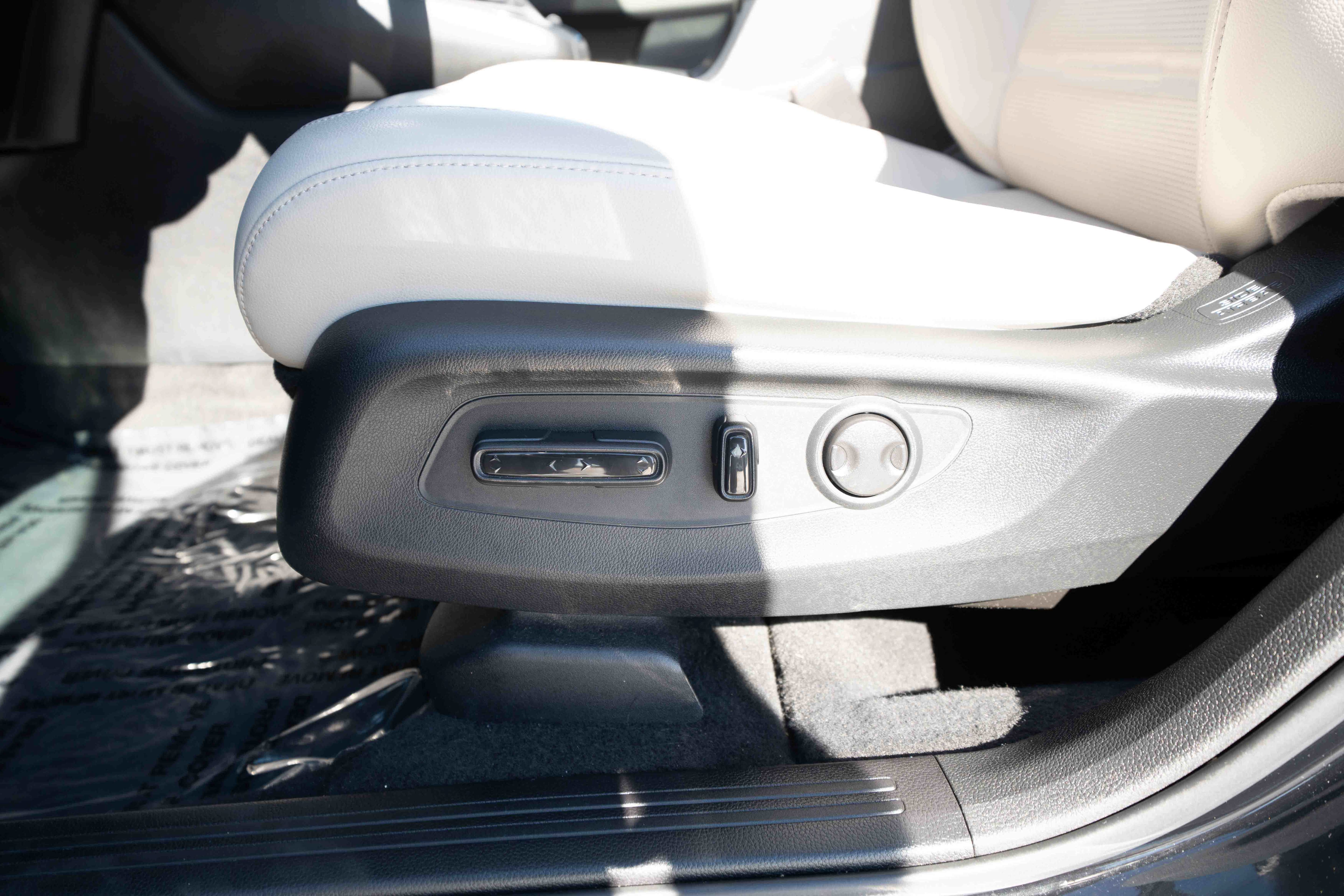 Used 2024 Honda CR-V EX-L image 12