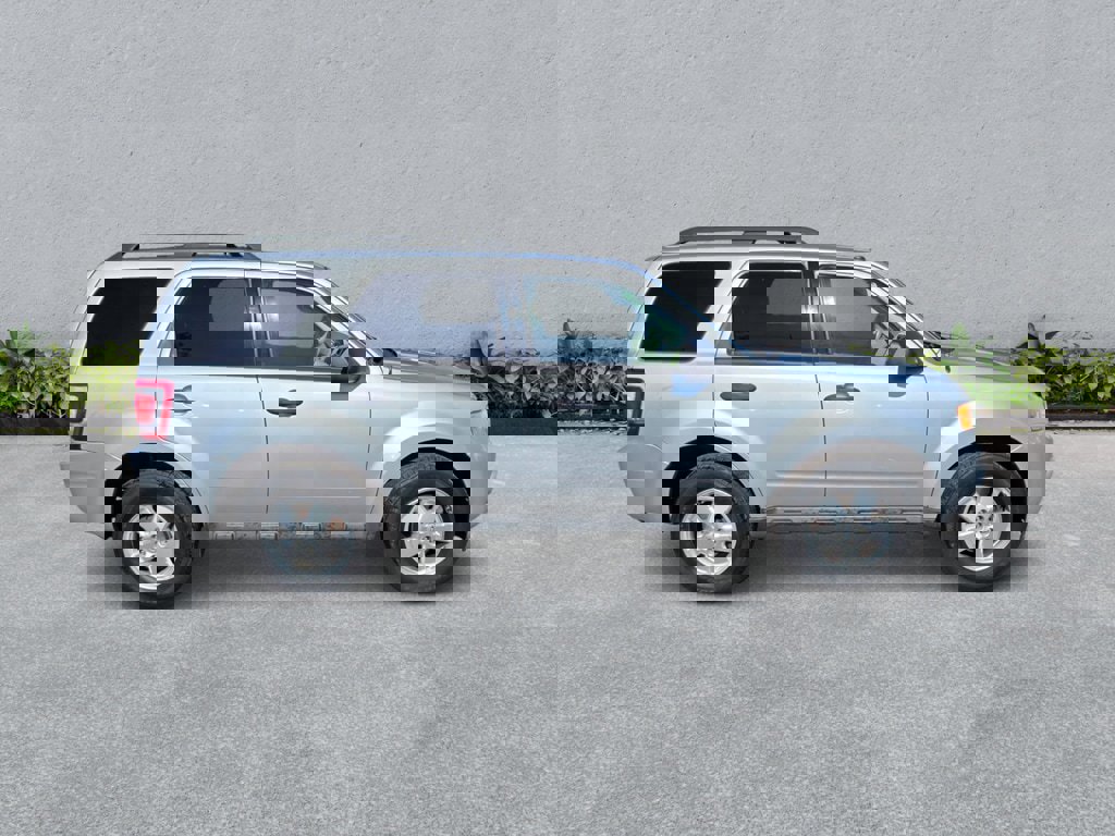 Used 2010 Ford Escape XLT image 5