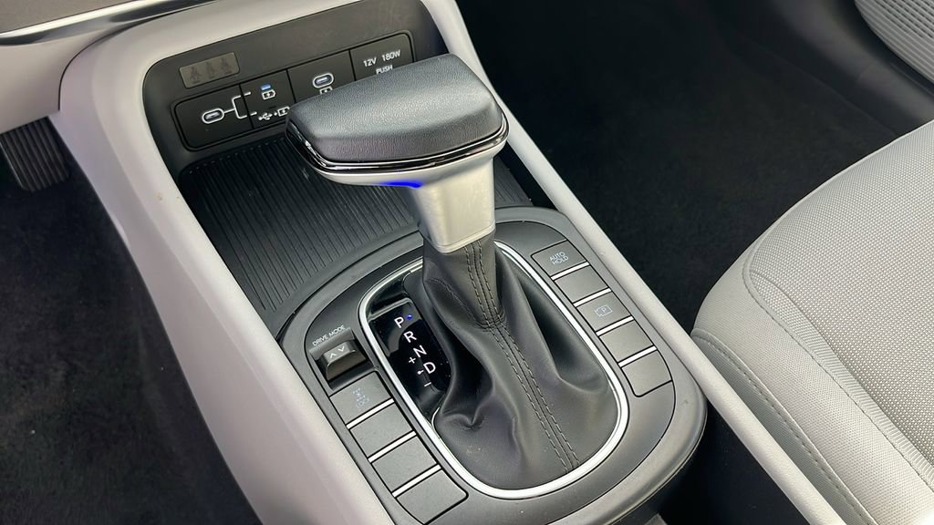 Used 2025 Hyundai Kona SEL image 20