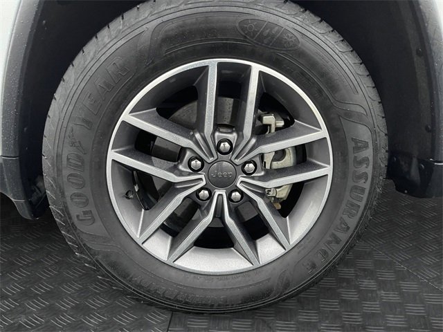 Used 2020 Jeep Grand Cherokee Limited image 14