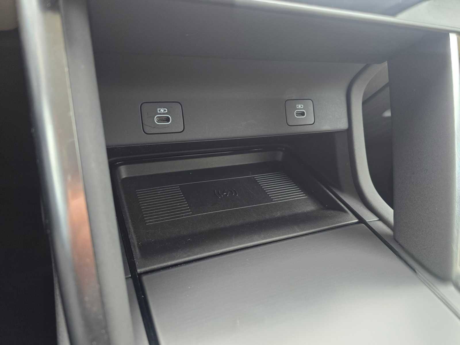 Used 2025 Land Rover Discovery Sport S image 31