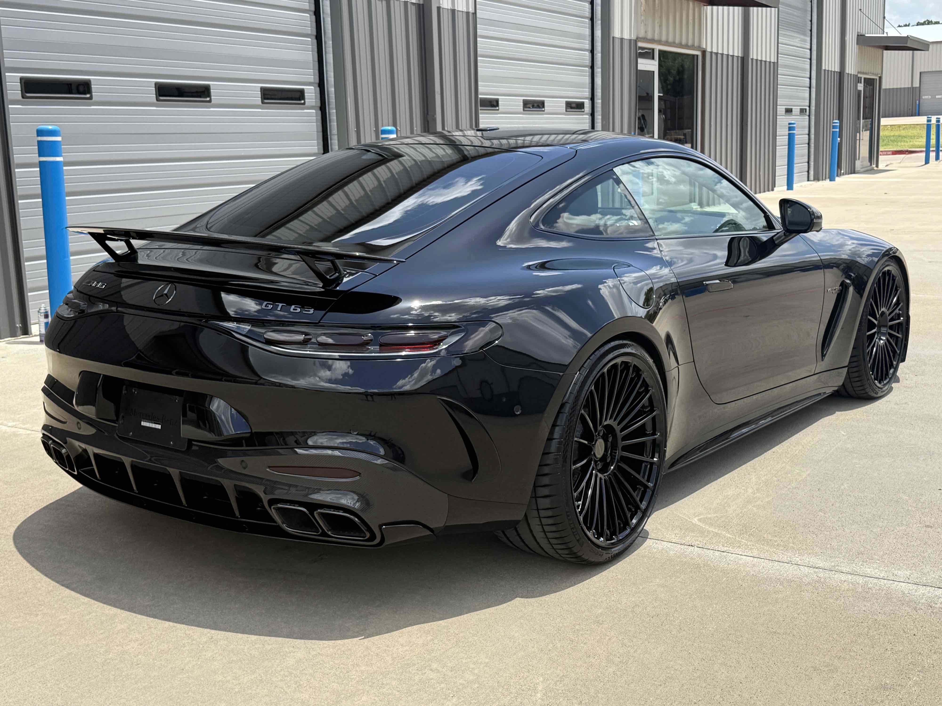 Used 2025 Mercedes-Benz AMG GT 63 image 31