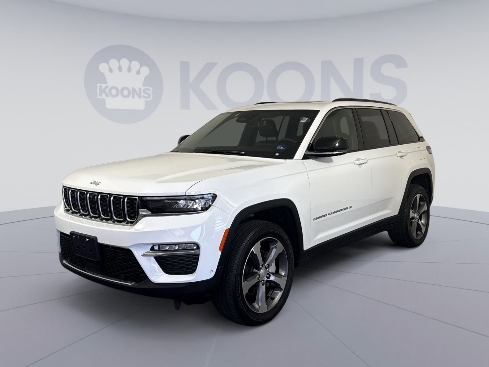 Used 2025 Jeep Grand Cherokee Limited w/ Luxury Tech Group II