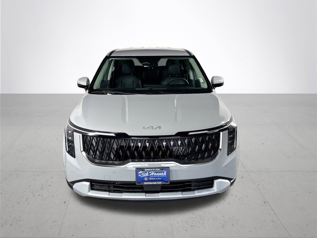 New 2027 Kia Carnival LXS FWD image 3