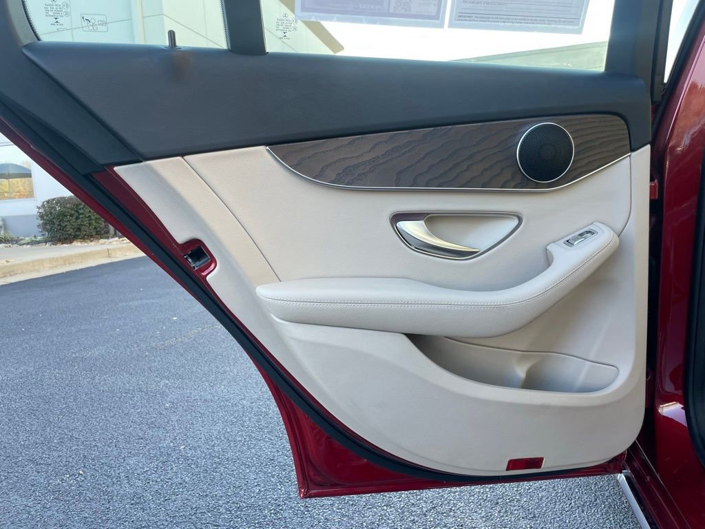Used 2021 Mercedes-Benz C 300 Sedan image 36