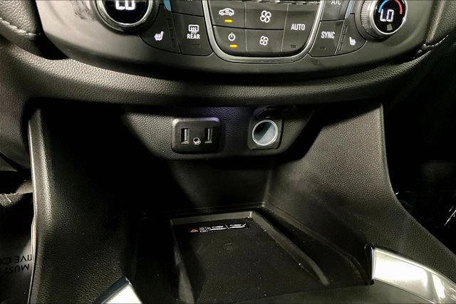 Used 2023 Chevrolet Traverse LT image 34