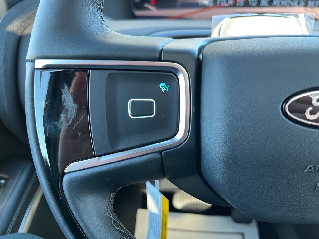 New 2025 Ford Expedition Platinum w/ Stealth Performance Package AWD/4WD image 12