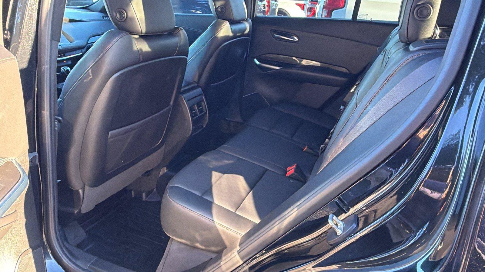 Used 2020 Cadillac XT4 Sport w/ Cold Weather Package FWD image 24