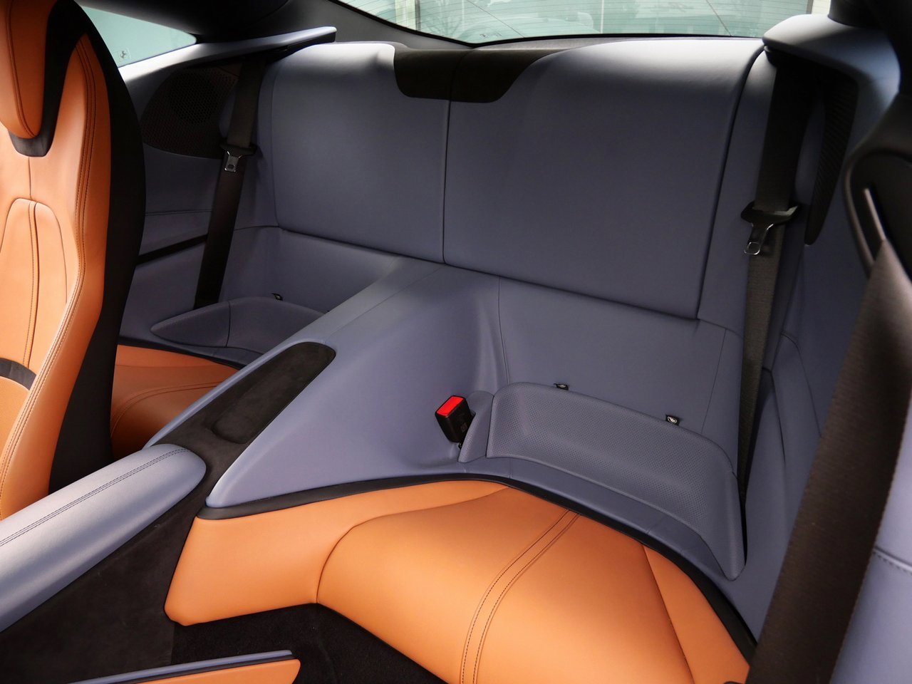 Used 2022 Ferrari Roma image 19