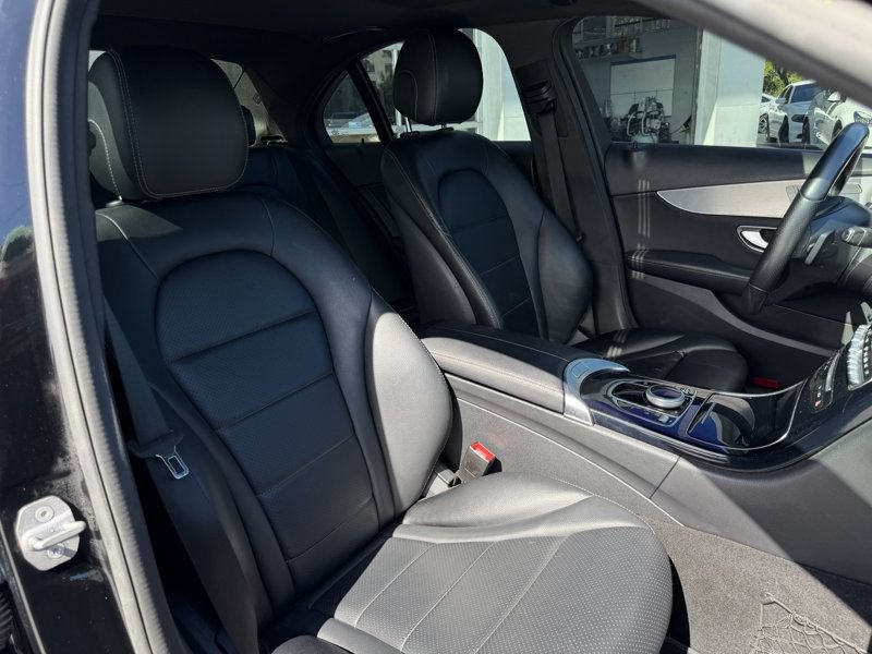 Used 2018 Mercedes-Benz C 300 Sedan image 27