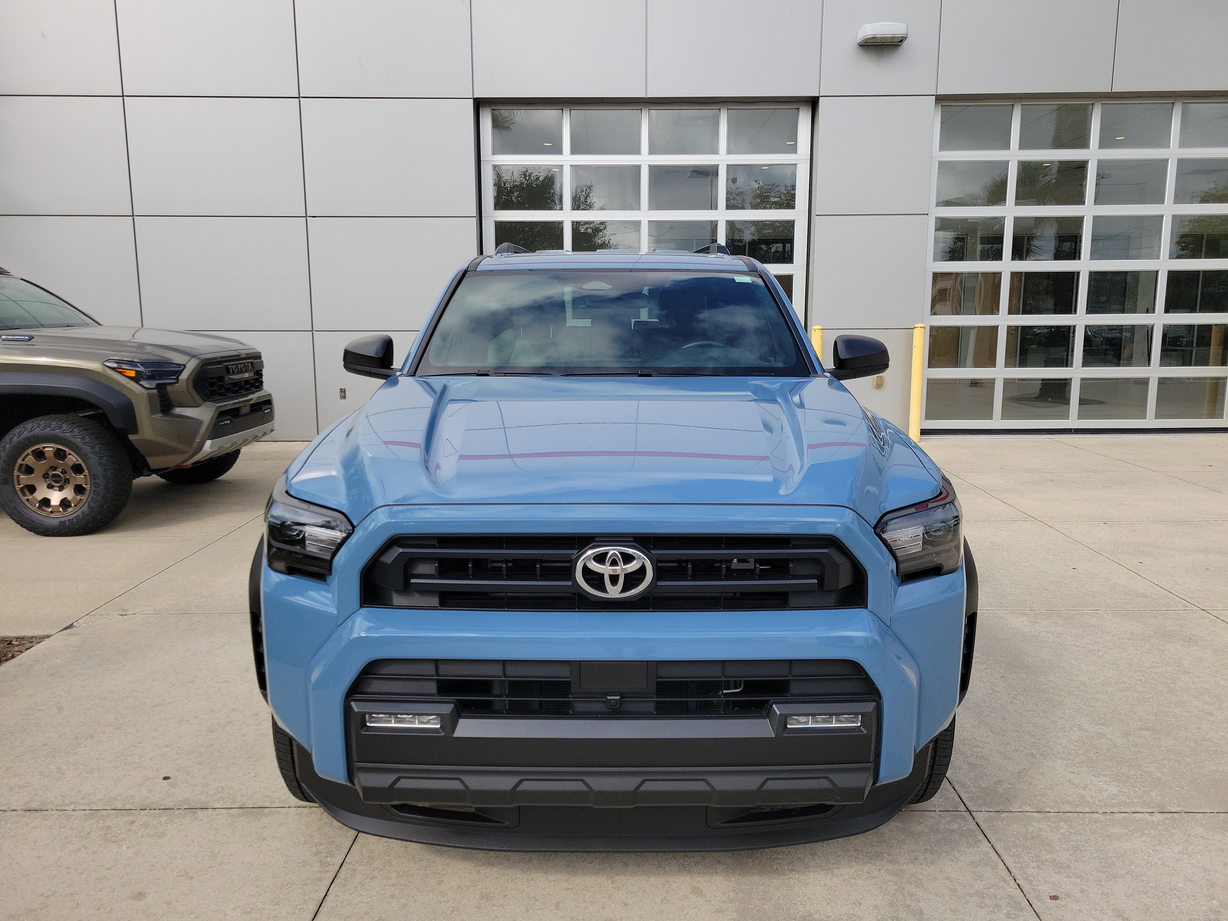 Used 2025 Toyota 4Runner SR5 RWD image 9