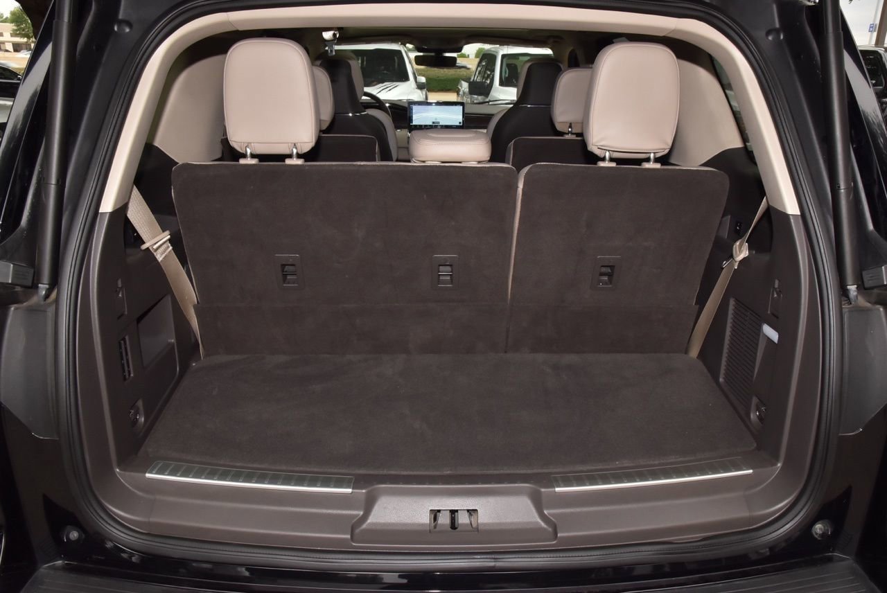 Certified 2023 Lincoln Navigator Reserve AWD/4WD image 38