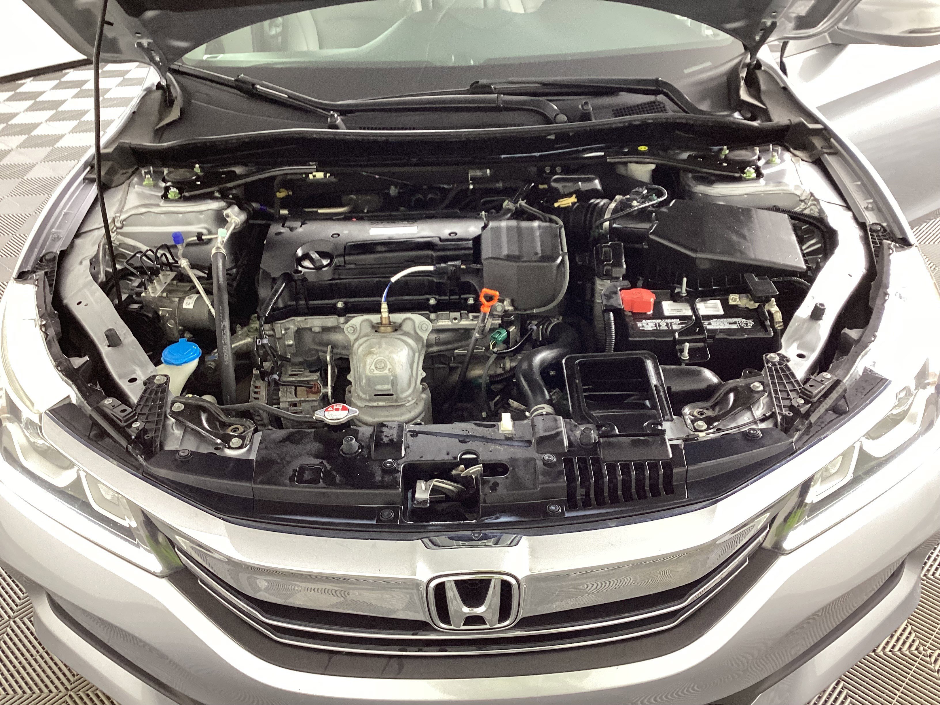 Used 2017 Honda Accord EX-L image 11