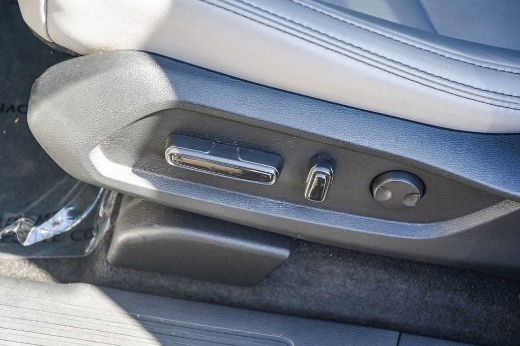 Used 2024 Honda Pilot Touring image 24