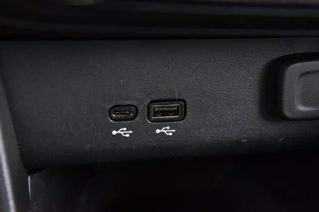 Used 2025 Buick Encore GX Preferred FWD image 16
