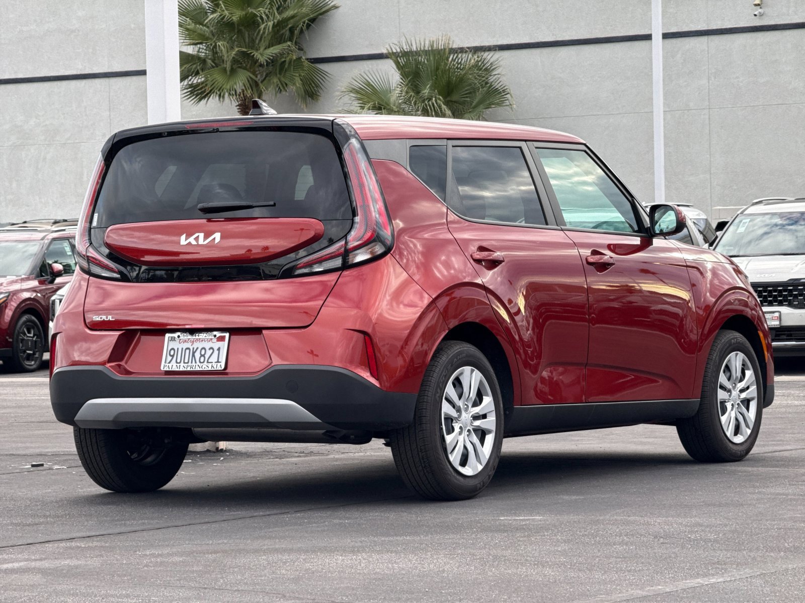 Certified 2025 Kia Soul LX image 3