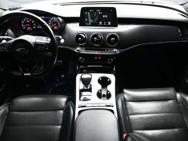 Used 2020 Kia Stinger GT2 image 13