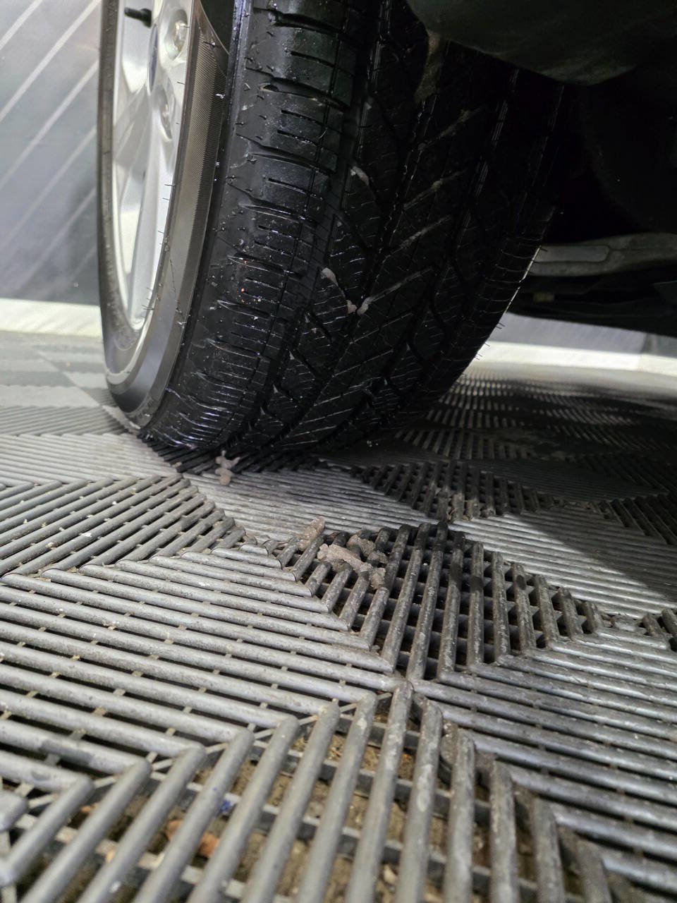 Used 2019 Ford Edge SE image 29