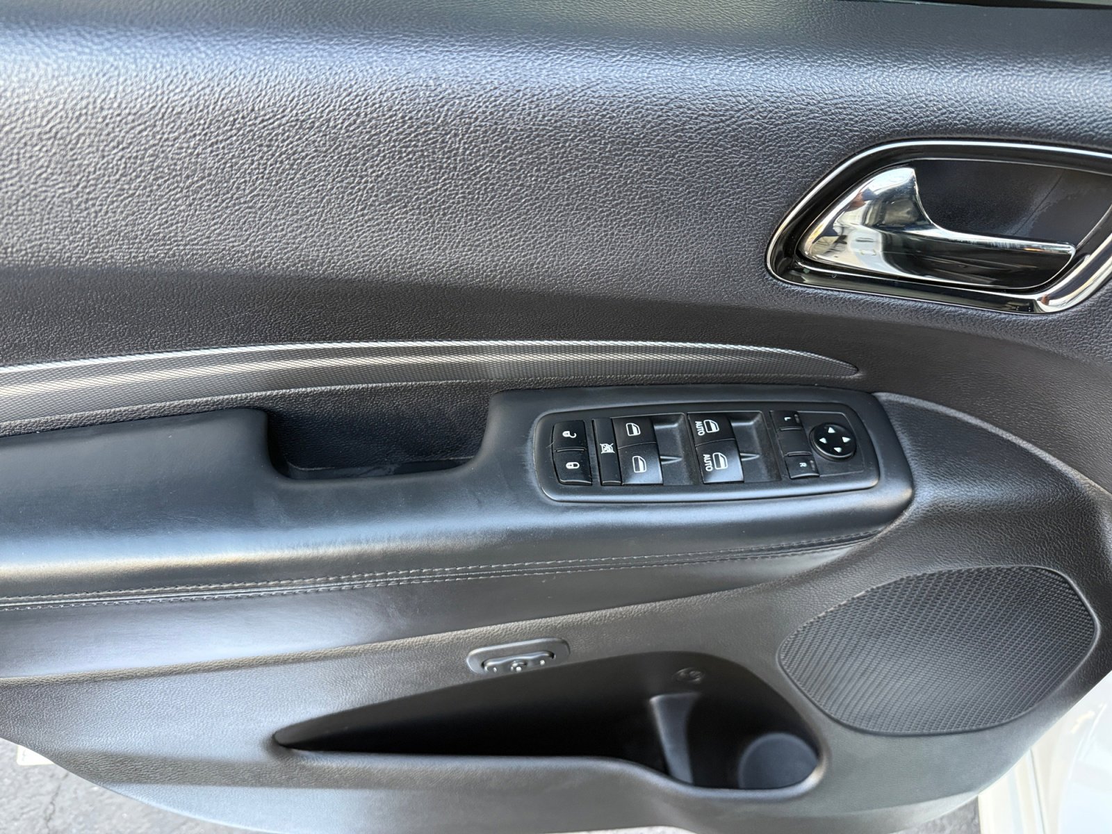 Certified 2019 Dodge Durango R/T w/ Technology Group image 14