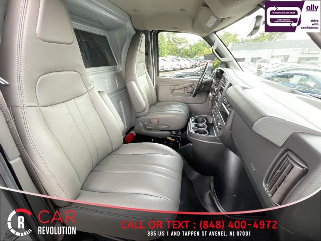 Used 2019 Chevrolet Express 2500 Extended w/ Enhanced Convenience Package image 26