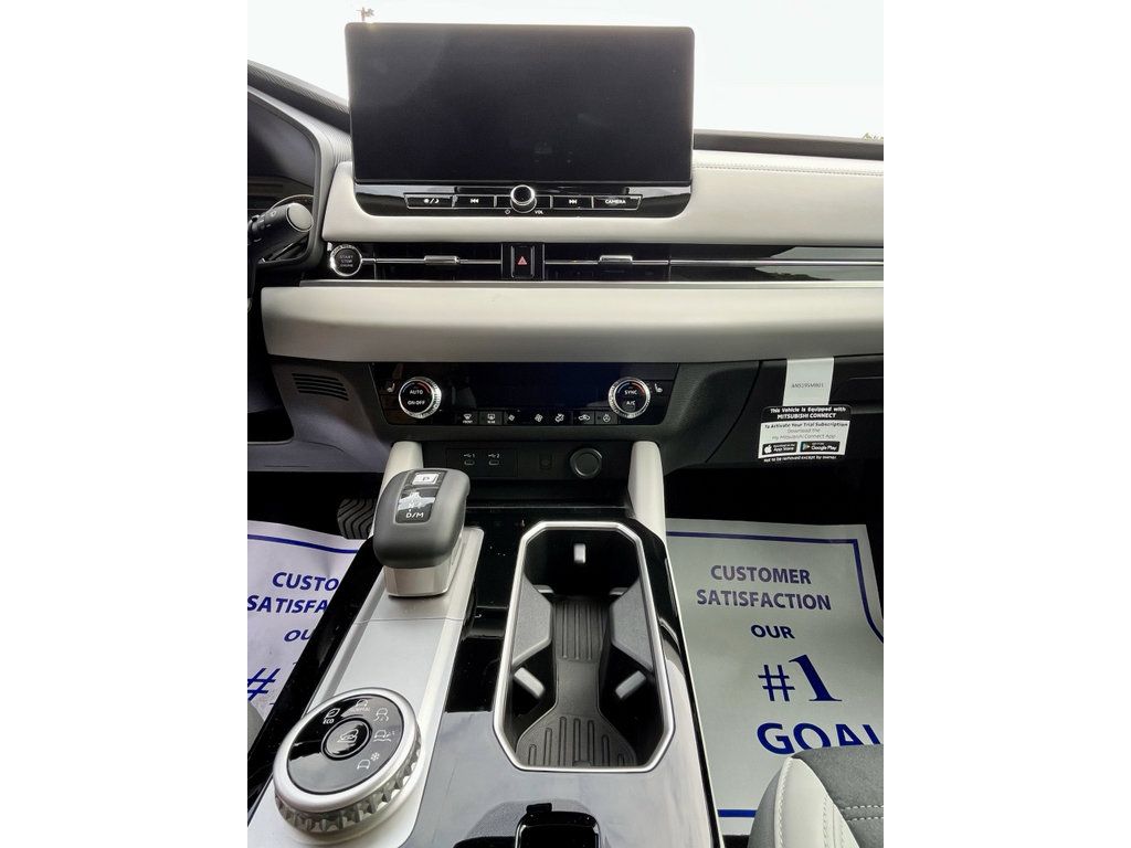 New 2026 Mitsubishi Outlander SE FWD image 9
