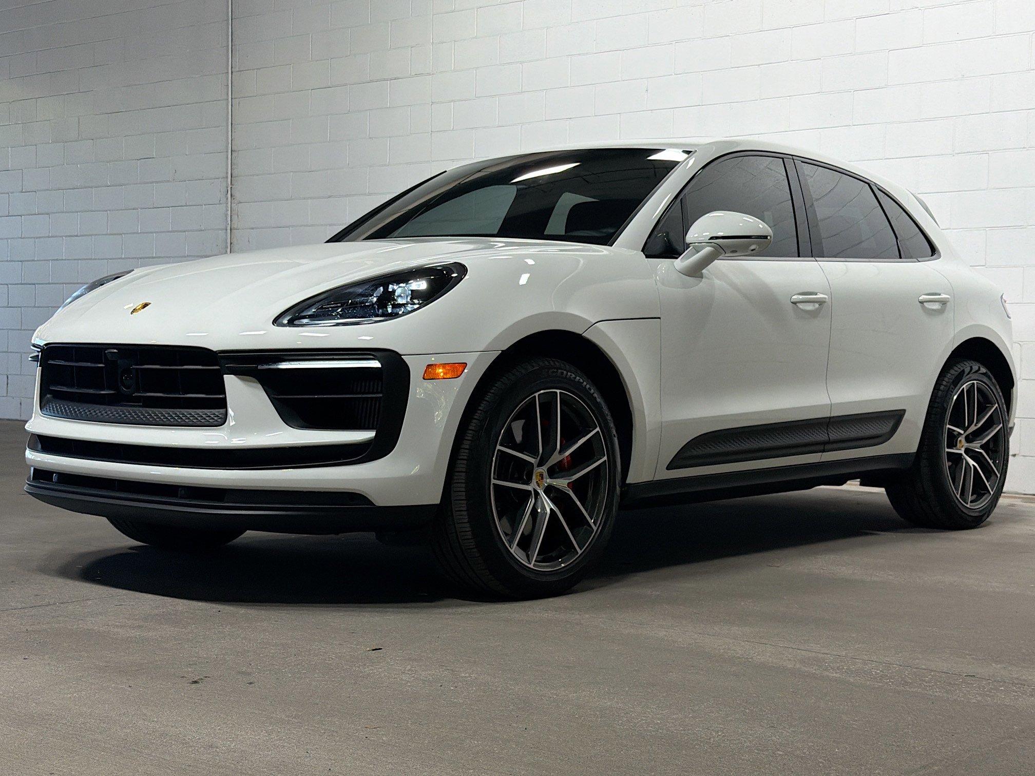Used 2025 Porsche Macan S image 1